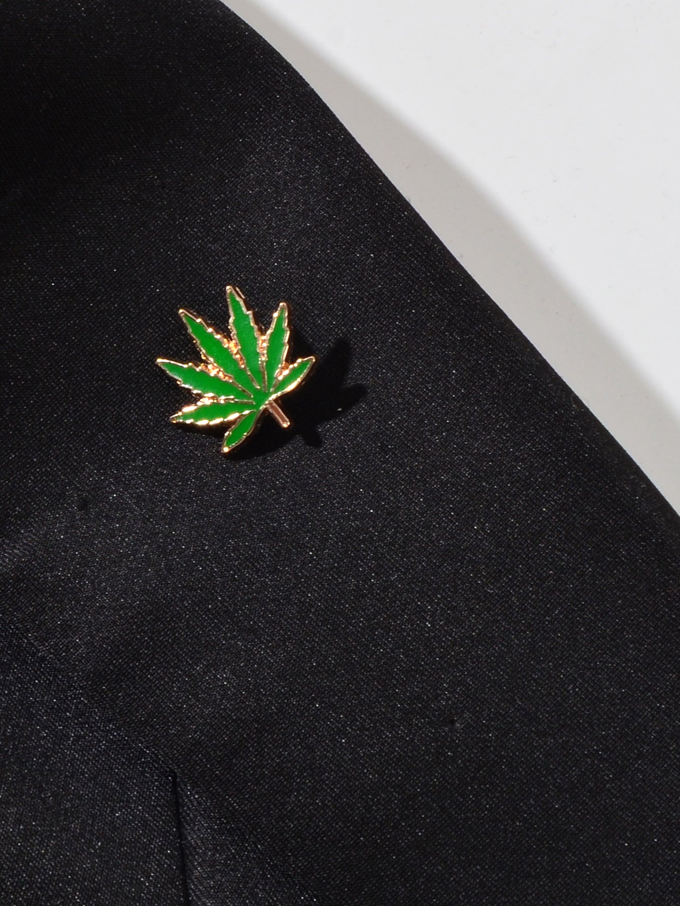 Leaf Pin